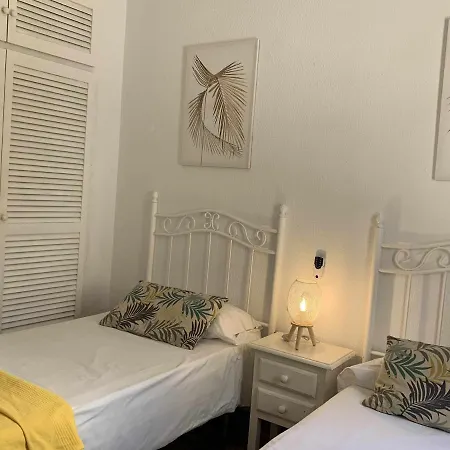 Apartment Urb. Canas I. F2 *
